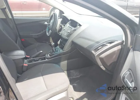 2016 Ford Focus Se z USA, uszkodzony, nr VIN 1FADP3K27GL335090